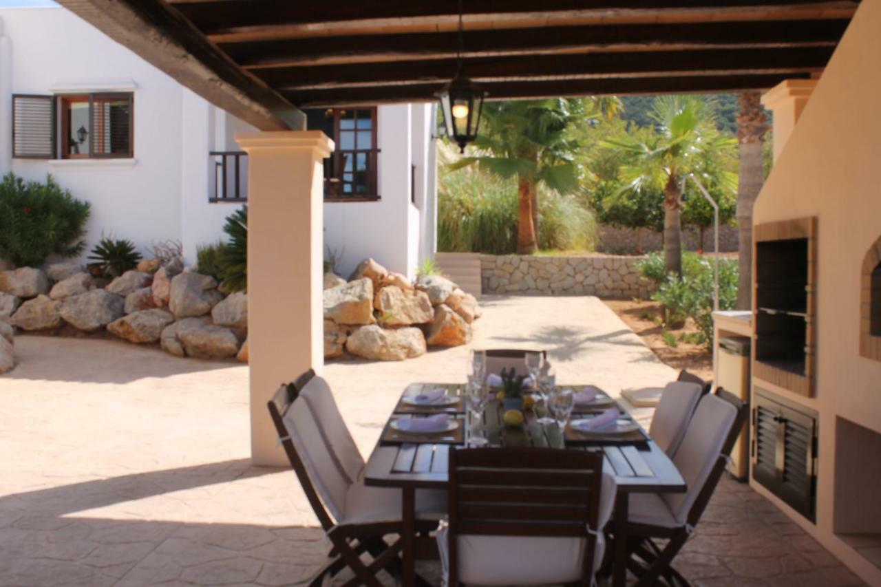 Villa Ca Na Vinya Cala Tarida  Extérieur photo