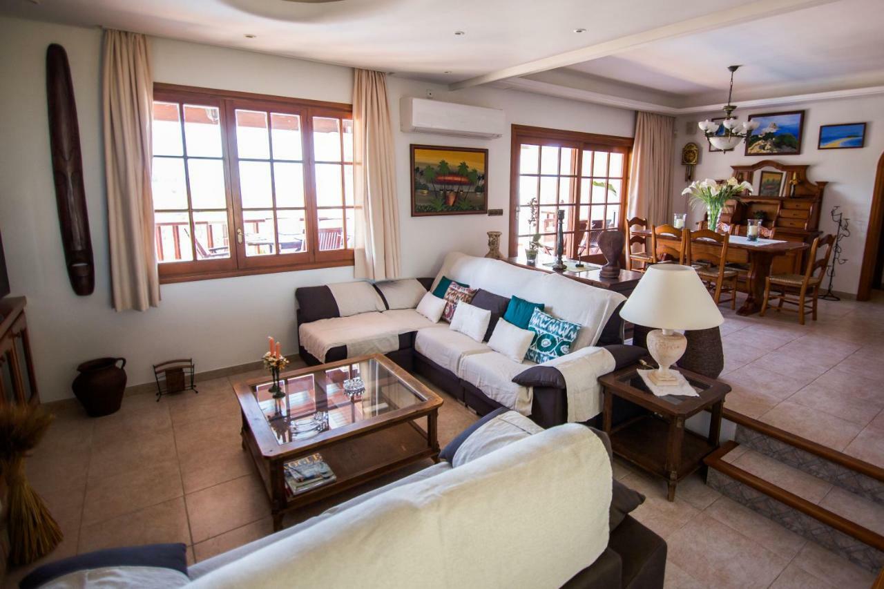 Villa Ca Na Vinya Cala Tarida  Extérieur photo