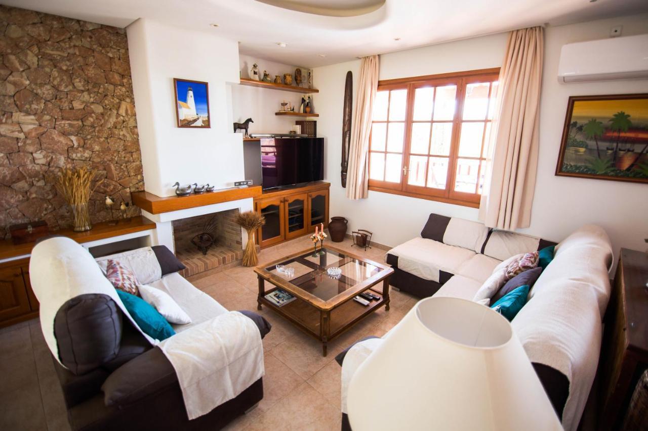 Villa Ca Na Vinya Cala Tarida  Extérieur photo